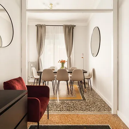 Donatello Boutique בית הארחה